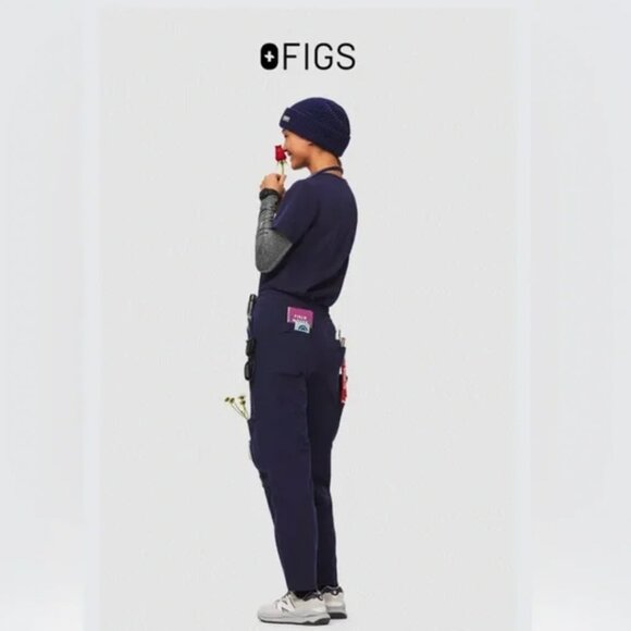 FIGS Navy 23-Pocket - Barrel Scrub Pants, medium - Picture 5 of 5